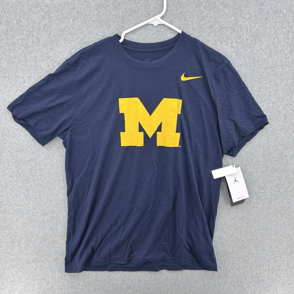 NWT-Nike Men’s Michigan Wolverines Block “M” NAVY T-Shirt-Size-SIZE Large